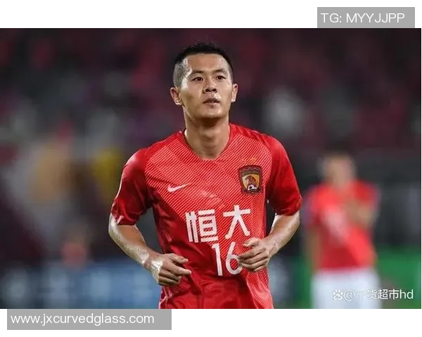 36号球衣足球明星的传奇故事与影响力解析 36号球衣足球明星的传奇故事与影响力解析