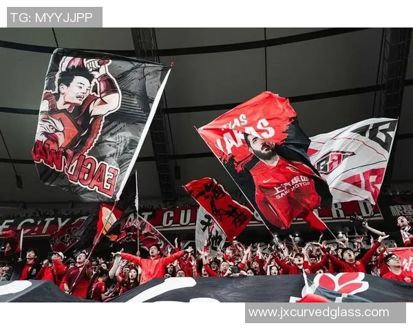 上海排球队团队协作引发热议球迷对战术配合和默契度的不同看法 上海排球队团队协作引发热议球迷对战术配合和默契度的不同看法