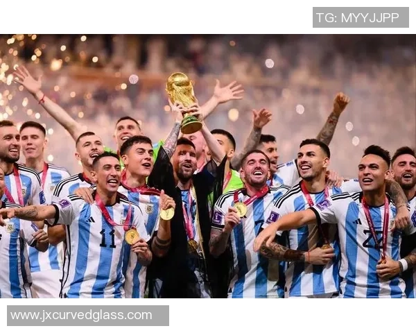 剪辑100位足球明星的精彩瞬间与传奇故事,重温绿茵场上的辉煌时刻 剪辑100位足球明星的精彩瞬间与传奇故事,重温绿茵场上的辉煌时刻