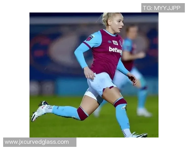 足球场上的小巨人最矮足球明星如何用实力征服世界