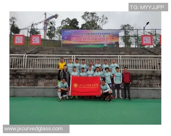 张宝锋足球：从青涩少年到职业联赛的奋斗历程与辉煌成就