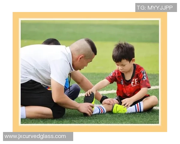 胡练足球:从草根到职业的梦想之路与坚持不懈的奋斗精神 胡练足球:从草根到职业的梦想之路与坚持不懈的奋斗精神