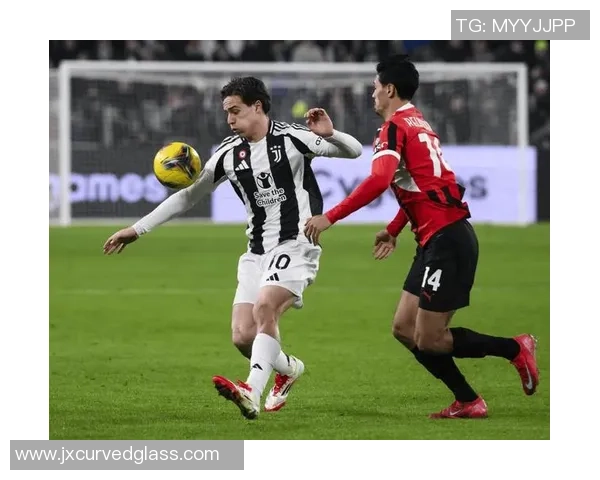 足球awm：探索足球世界的魅力与激情，解读赛事背后的故事与战术分析